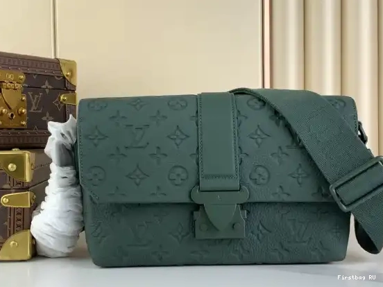 First bags ru S-Cape Messenger-28*16*10cm LOUIS VUITTON 0704